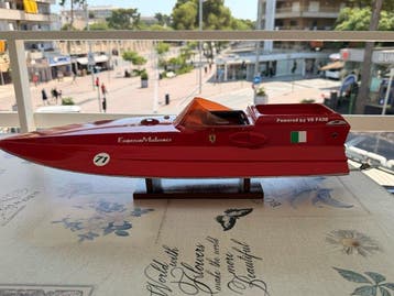 Riva Ferrari F430 maquette 55cm cm Bois modelisme maquette