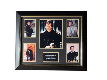 James Bond 007: The Spy Who Loved Me - Roger Moore Signed, Verzamelen, Nieuw