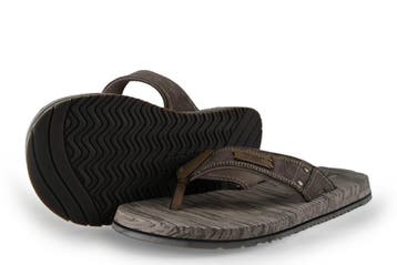 Skechers Slippers in maat 45 Bruin, Kleding | Heren, Slippers, Bruin, Verzenden, Zo goed als nieuw