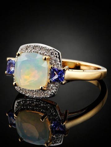 Sans prix de réserve - Bague Bague opale taille coussin -