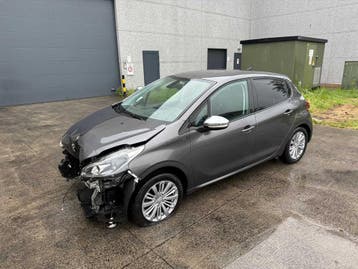 Online veiling - PEUGEOT - 2019 - 208 - SIGNATURE -, Nieuw