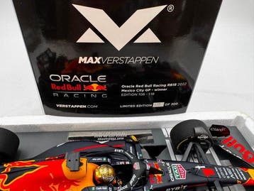 Minichamps 1:18 - Modelauto - Oracle Red Bull Racing RB18, Hobby en Vrije tijd, Nieuw