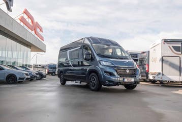 McLouis Menfys 3 Maxi Prestige als nieuw met stapelbed 62811, Buscamper of Camperbus