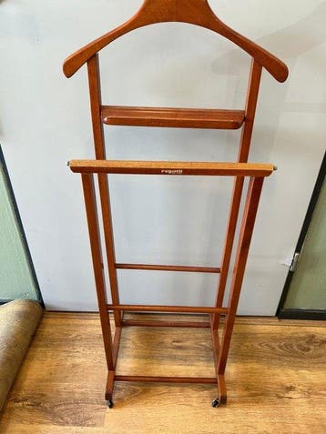 Dressboy - Hout