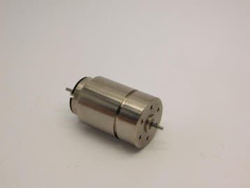 micromotor 1524D Motor 15x24 - double shaft, Hobby en Vrije tijd, Overige merken, Gelijkstroom, Verzenden, Overige typen