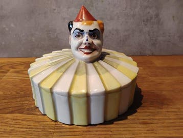Roger - Boîte - clown - Céramique - Clown bonbonnière