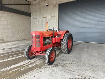 Veiling: Tractor Oldtimer VOLVO BM470 Diesel, Ophalen