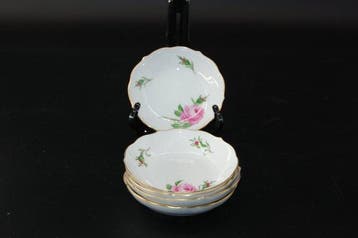 Meissen - Schotel (5) - Porselein - 2. Keuze / Ø 11 cm