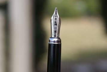 Exceptionnel et Rare stylo plume 18 kts ST DUPONT Limited, Nieuw