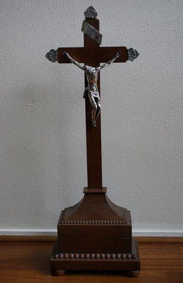 Barok Crucifix - .835 zilver - begin van de 18e eeuw -