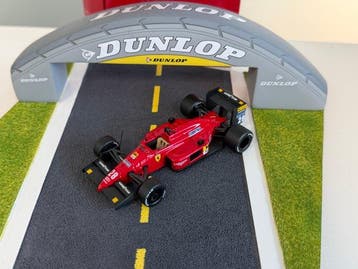 Hot Wheels 1:43 - Modelauto - Ferrari F1 #28 Season 1987 -, Hobby en Vrije tijd, Nieuw