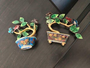 Miniatuur figuur (2) - Oriëntaalse miniatuur in cloisonné