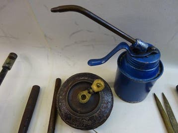 Lot van 11 vintage en antiek werkgereedschap,eerste helft en