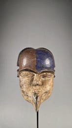 houten masker - Ogoni - Nigeria (Zonder minimumprijs)
