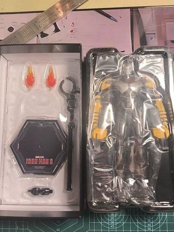 Marvel - ZD Toys Iron Man Mark 25 Striker 1/10 Scale, Nieuw