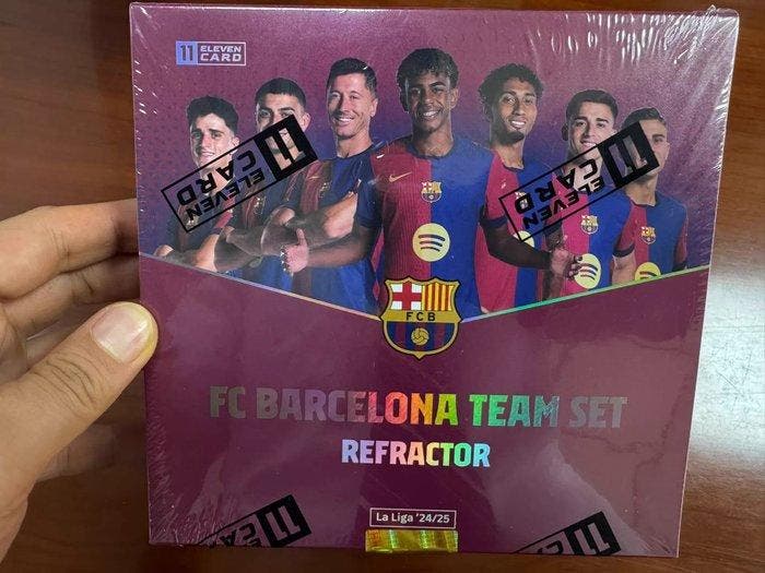 FC Barcelone - La Liga - 2025 - Fancard, Souvenir, Verzamelen, Stickers