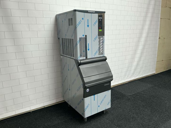 Scotsman ijsblokjes machine mxg 427 met bunker 170 KG, Zakelijke goederen, Horeca | Keukenapparatuur, Nieuw in verpakking, Koelen en Vriezen