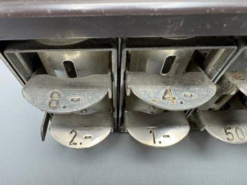 mechanischer munthouder of geldwisselaar - Werktuig -