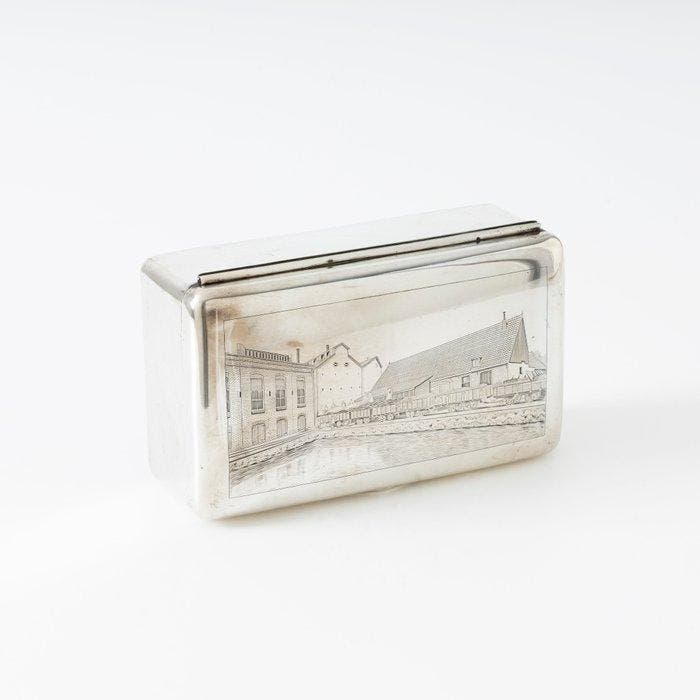 J.M. van Kempen Pronkmodel (grote) - Sigarendoos - .833, Antiquités & Art, Antiquités | Argent & Or
