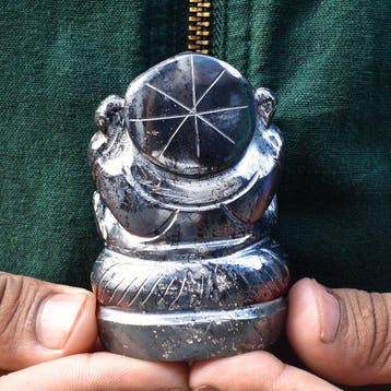 Beeld, No Reserve - Big Genuine Hematite Premium Carved