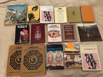 Diverse auteurs - Lot with 16 books on China and Tibet -