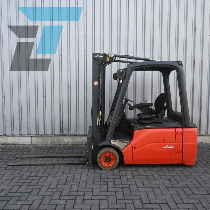 Linde E16L-01 Elektrische heftruck, Articles professionnels, Machines & Construction | Chariots élévateurs & Transport interne