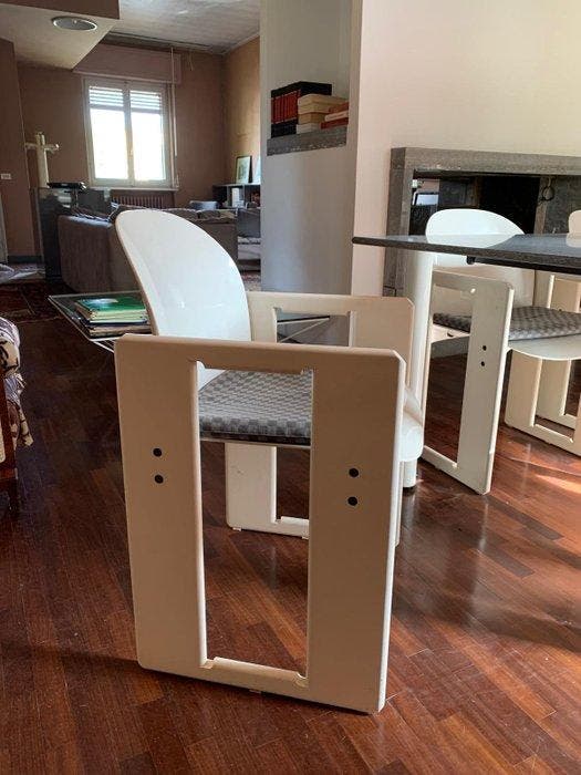 B&B Italia - Afra Scarpa - Stoel (6) - Hars, Hout - Stoelen, Antiek en Kunst, Kunst | Designobjecten