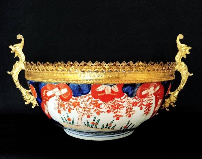 Kom op een voet - Porselein - Imari-porseleinen coupe, Antiquités & Art, Antiquités | Autres Antiquités