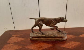 P. Chenet - Figuur - Jachthond - Brons