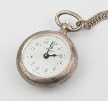 Royal - Swiss Made mechanical pocket watch with chain -, Nieuw