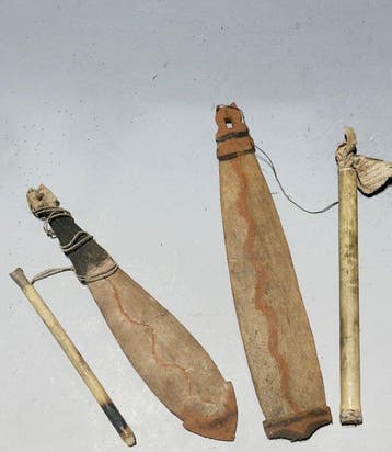Ensemble de deux hurleurs rares de la région Asmat, seconde, Antiek en Kunst