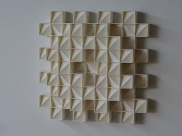 2026 - 61 Wit minimalistisch wandrelief