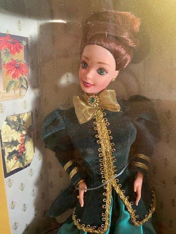 Mattel - Barbiepop Yuletide Romance Barbie Doll – Hallmark
