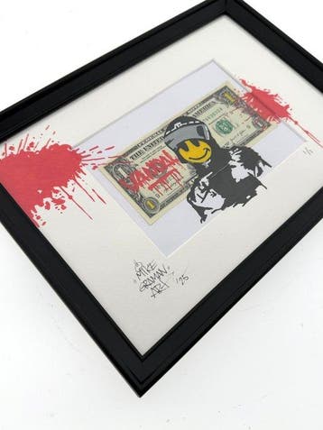 Mike Graman (1977) - Smile Cop Vandal - Dollar art (Banksky