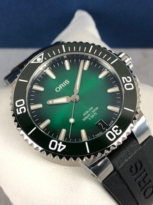 Oris - Aquis Date Calibre 400-2 Automatic - 01 400 7763, Bijoux, Sacs & Beauté, Montres | Hommes