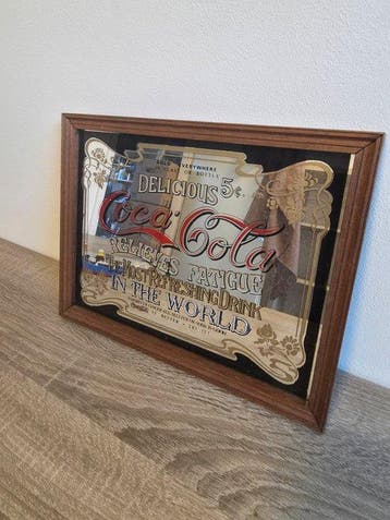 Miroir Coca-Cola vintage dans un cadre en bois – 25,5 × 33