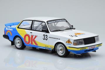 IXO 1:18 - Voiture de course miniature - Volvo 240 Turbo #33, Nieuw
