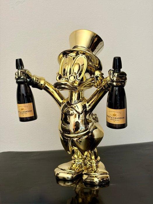 GF Exclusives - Moët & Chandon Champagne Bottle Duck Artwork, Antiquités & Art, Art | Objets design