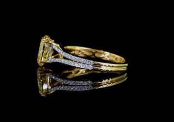 Ring - 14 karaat Geel goud - 2.07ct. tw. Geel Diamant (Fancy