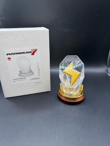 Nintendo - Club Nintendo - Mario Kart 7 - Lightning M Cup, Nieuw