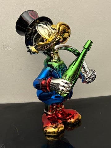 GF Exclusives - Dom Pérignon Champagne Bottle Duck