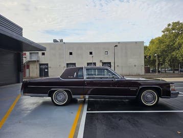 Cadillac - Fleetwood - 1983