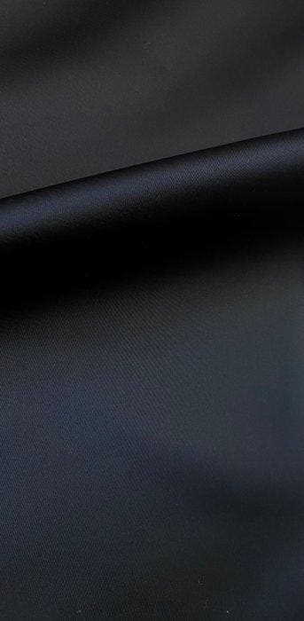 ARMANI - Alta Moda! Prachtige en elegante zware satijn, Antiquités & Art, Tapis & Textile