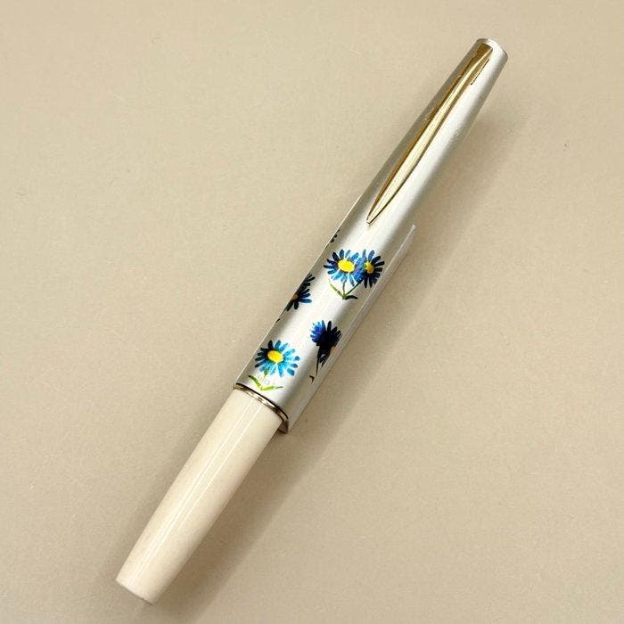 Pilot - Short (white & silver) - 14K gold nib (F) - Vulpen, Verzamelen, Pennenverzamelingen