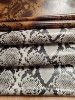 Kalfsleder E342 Maat 3,75 × 1,75 m - Textiel (2) - 175 cm -