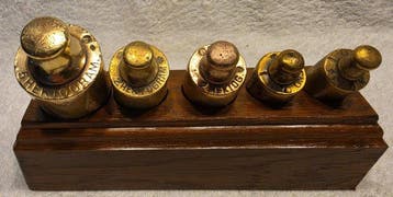 Premium collectie antieke knopgewichten – geijkt – 19e–20e