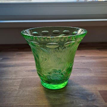 Bloempot - Uraniumglas - 1,7 kg - Art Déco - Nouveau