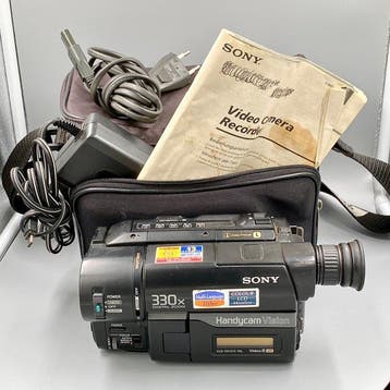 Sony CCD-TRV27E PAL Video8 camera
