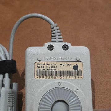 Apple Macintosh Mouse (Model M0100) – DE-9 Plug – Serial