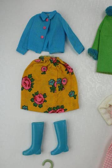 Mattel - Poupée Barbie Lot of Barbie / Frankie / Skipper /